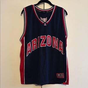 Arizona Wildcats Basketball Jersey - #22 - Size XL
